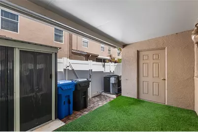 10112 Farmingdale Place, Tampa, FL 33624 - Photo 13