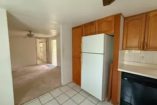 27416 Walnut Ave, Okahumpka, FL 34762 - Photo 11