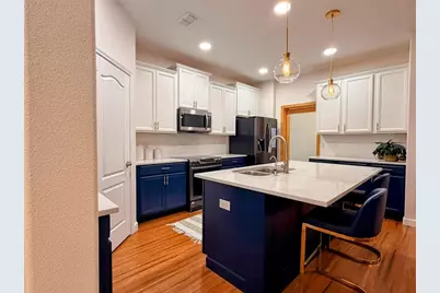19311 Prairie Tree Place, Tampa, FL 33647 - Photo 9