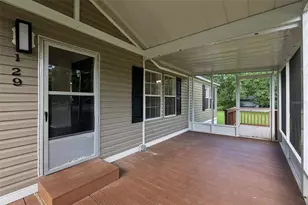 129 Patrician Pl, Satsuma, FL 32189 - Photo 9