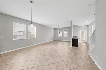 28500 Pleasant Bay Loop, Wesley Chapel, FL 33543 - Photo 3
