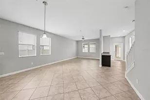 28500 Pleasant Bay Loop, Wesley Chapel, FL 33543 - Photo 3
