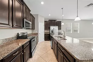 28500 Pleasant Bay Loop, Wesley Chapel, FL 33543 - Photo 5