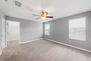 28500 Pleasant Bay Loop, Wesley Chapel, FL 33543 - Photo 9