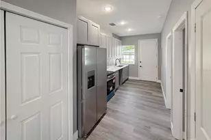 323 Pearl St, Lake Wales, FL 33853 - Photo 9