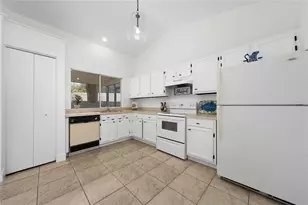 401 Hager Dr, Ocoee, FL 34761 - Photo 5