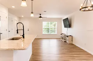 318 Eucalyptus Rd, Lake Wales, FL 33898 - Photo 3