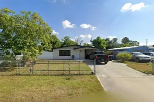 6015 N Manhattan Ave, Tampa, FL 33614 - Photo 3