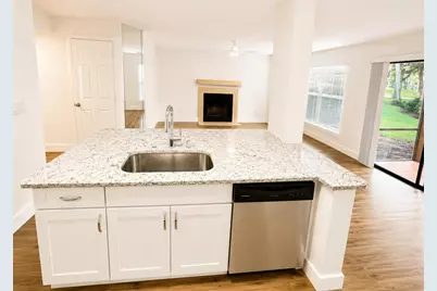 4702 Sutton Terrace #108, Orlando, FL 32811 - Photo 5