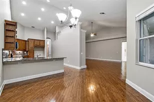 9009 Riverview Dr, Riverview, FL 33578 - Photo 17