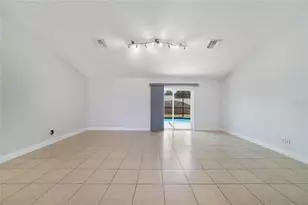 127 Citruswood Ct, Davenport, FL 33837 - Photo 5