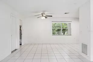 397 S Orange Ave, Orange City, FL 32763 - Photo 13