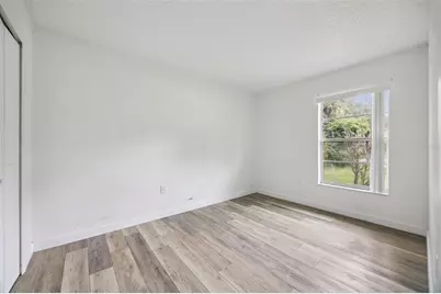 397 S Orange Avenue, Orange City, FL 32763 - Photo 23