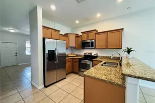 11155 Savannah Landing Cir, Orlando, FL 32832 - Photo 9