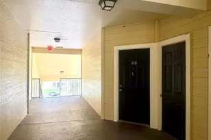 2668 Robert Trent Jones Dr, Orlando, FL 32835 - Photo 5