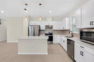 9426 Lamine Wy, Parrish, FL 34219 - Photo 11