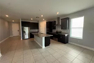 34128 Evergreen Hill Ct, Wesley Chapel, FL 33545 - Photo 9