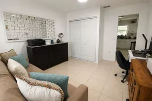 984 Derbyshire Dr, Kissimmee, FL 34758 - Photo 7