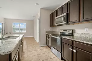 1112 Fox Path, Davenport, FL 33837 - Photo 7