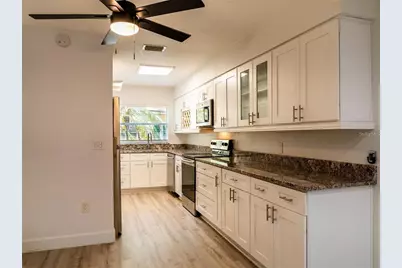 517 S Summerlin Avenue, Orlando, FL 32801 - Photo 3