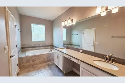 11048 Sweetgum Woods Drive, Orlando, FL 32832 - Photo 15