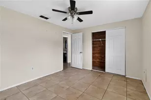 7036 Ashwood Dr, Port Richey, FL 34668 - Photo 7