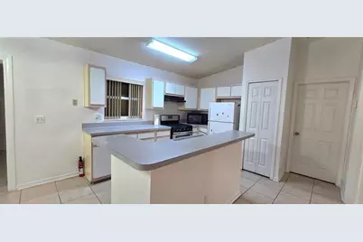 2729 Sweet Springs Street, Deltona, FL 32738 - Photo 7