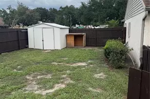 2601 Hampton Park Pl, Seffner, FL 33584 - Photo 17