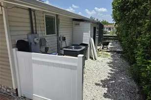 2625 Harris Blvd, Kissimmee, FL 34746 - Photo 15