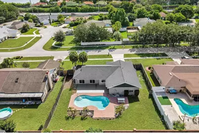 8756 Granada Boulevard, Orlando, FL 32836 - Photo 3