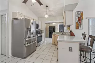 1977 S Old Mill Dr, Deltona, FL 32725 - Photo 5
