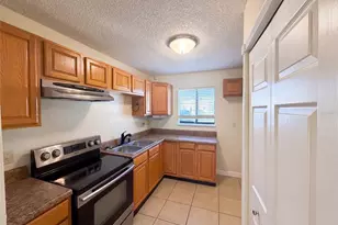 22707 Watersedge Blvd, Land O Lakes, FL 34639 - Photo 3