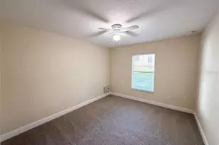 33137 Irongate Dr, Leesburg, FL 34788 - Photo 11