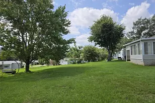 2723 Lake Grassmere Cir, Zellwood, FL 32798 - Photo 5