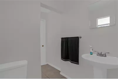 1349 E Wisconsin Avenue, Deland, FL 32724 - Photo 15