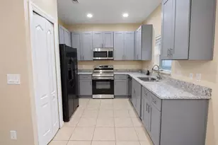 733 Fortanini Cir, Ocoee, FL 34761 - Photo 3