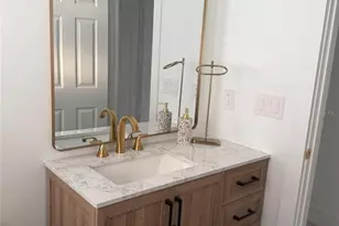 4534 N Lake Dr, Sarasota, FL 34232 - Photo 25
