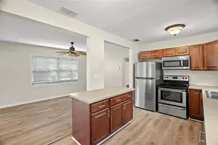 446 37th Ave NE, Saint Petersburg, FL 33704 - Photo 9