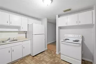 3008 N 43rd St, Tampa, FL 33605 - Photo 15