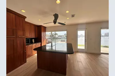 400 Larboard Way #105, Clearwater Beach, FL 33767 - Photo 7