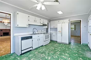 211 Lakeshore Blvd, Saint Cloud, FL 34769 - Photo 29