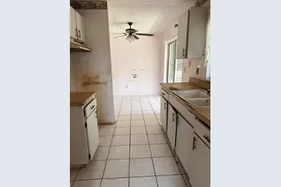 2479 Kimberly Drive, Deltona, FL 32738 - Photo 5
