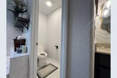 4862 Southlawn Avenue, Orlando, FL 32811 - Photo 11