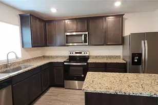 1531 Wynford Cir, Tavares, FL 32778 - Photo 5