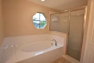 527 Bristol Cir, Kissimmee, FL 34758 - Photo 17