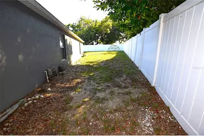 500 Lake Charles Drive, Davenport, FL 33837 - Photo 7