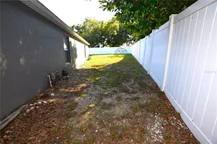 500 Lake Charles Dr, Davenport, FL 33837 - Photo 7
