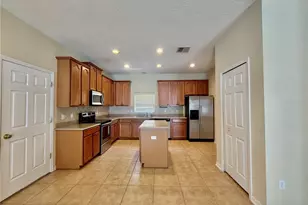 14205 Bridgewater Crossings Blvd, Windermere, FL 34786 - Photo 11