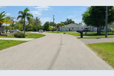 16147 Dinal Drive, Punta Gorda, FL 33955 - Photo 9