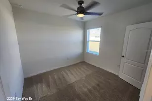 2239 Tay Wes Dr, Saint Cloud, FL 34771 - Photo 5